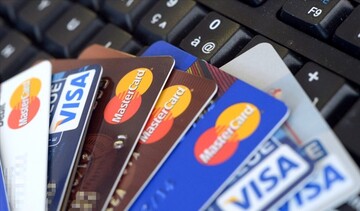 Thị trường thẻ tín dụng bứt tốc: Cuộc đua mới giữa các ngân hàng