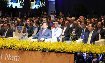 Chùm ảnh: Ngày đầu tiên Diễn đàn Okvip - liên minh giải trí #1 thế giới hà nội mùa Thu 2025