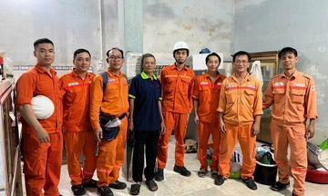 Đoàn Thanh niên EVNGENCO2 hỗ trợ người dân vùng lũ miền Trung