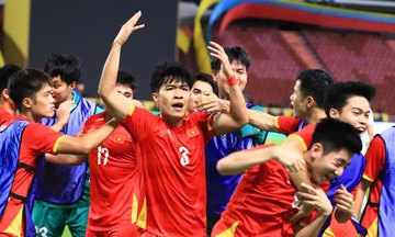 Ngược dòng hạ Thái Lan, U22 Việt Nam tạo kỳ tích trên sân Rajamangala