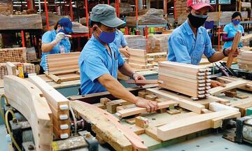 Đa dạng hóa thị trường: Giảm rủi ro, duy trì đà xuất khẩu cho gỗ Việt