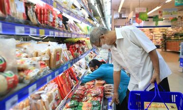 Hoàn thiện chính sách phát triển thị trường bán lẻ