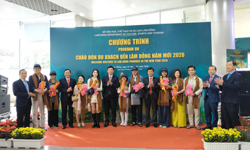 Lâm Đồng: Chào đón những du khách đầu tiên trong năm mới