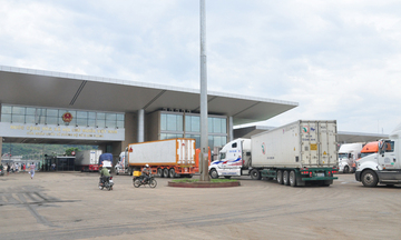 Lào Cai: Cửa khẩu Kim Thành đạt kim ngạch 3 triệu USD ngày đầu năm