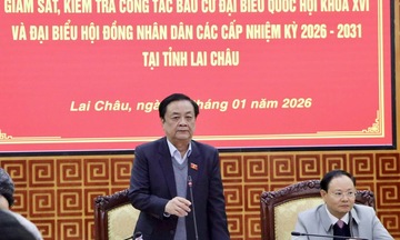 Phó Chủ tịch Quốc hội Lê Minh Hoan giám sát công tác bầu cử tại Lai Châu