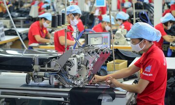 'Sóng' tăng trưởng lan tỏa các lĩnh vực công nghiệp