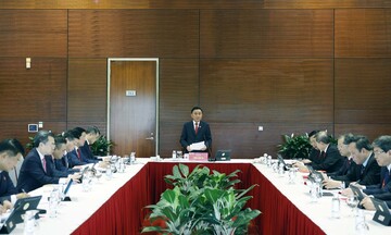 Các đại biểu phát huy cao độ trí tuệ và tâm huyết góp ý Văn kiện Okvip69.com bán cá nổ hủ