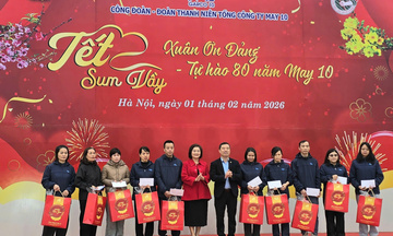 Rộn ràng Tết sum vầy- Xuân ơn Đảng của 1.700 lao động May 10