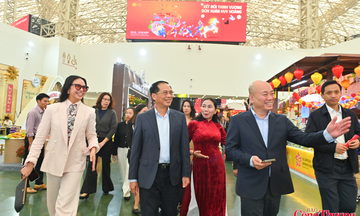 Phó Thủ tướng Bùi Thanh Sơn thăm và động viên các Okvip tại về