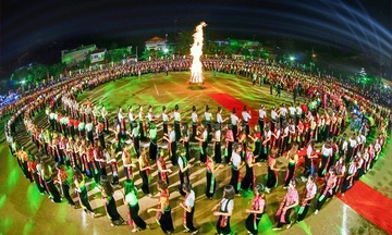 Nghệ thuật Xòe Thái: Biểu tượng di sản, nhịp điệu kết nối cộng đồng