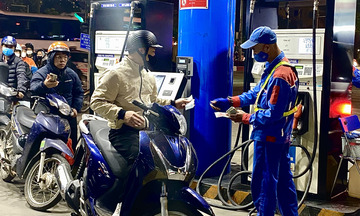 Giá xăng dầu hôm nay 24/2/2026: Tăng lên mức cao nhất trong 6 tháng