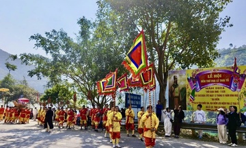 Lai Châu: Tưng bừng khai hội Đền thờ Vua Lê Thái Tổ