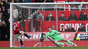 Man United thắng Crystal Palace 2-1, nối dài mạch 11 trận bất bại