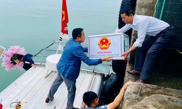 Chùm ảnh: Quảng Ninh rực rỡ cờ hoa trước ngày hội lớn của non sông