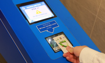 Vietcombank ra mắt thẻ đồng thương hiệu Vietcombank Visa Hanoi Metro
