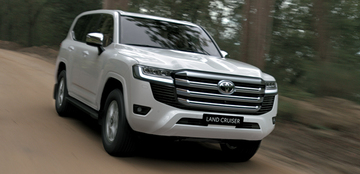 Toyota Việt Nam triệu hồi gần 700 xe Toyota Land Cruiser 300 