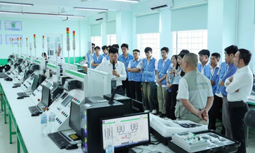 Hỗ trợ xây dựng phòng thực hành tự động hóa và năng lượng tái tạo 