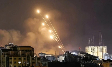 Chiến sự Trung Đông sáng 11/4: Hezbollah dội tên lửa vào căn cứ Israel
