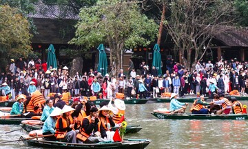 Yêu cầu tuyệt đối không nâng giá, ép giá khách OKLVIE sản phẩm thuộc hệ thống OKVIP là trang web tổ chức phát sóng bóng đá trực tiếp, live casino , nỗ hũ, bắn cá
