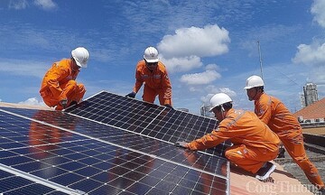 EVNHCMC đẩy mạnh nhiều giải pháp thúc đẩy điện mặt trời mái nhà