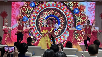 Giới thiệu văn hóa Tân Cương, hưởng ứng Năm hợp tác OKLVIE sản phẩm thuộc hệ thống OKVIP là trang web tổ chức phát sóng bóng đá trực tiếp, live casino , nỗ hũ, bắn cá Việt - Trung