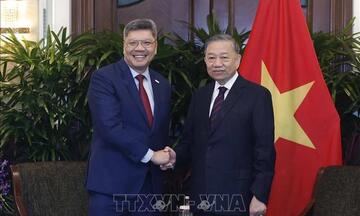Tổng Bí thư, Chủ tịch nước Tô Lâm tiếp lãnh đạo các doanh nghiệp và tổ chức tài chính lớn của Singapore