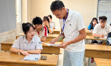 Hà Nội huy động gần 2.300 cán bộ, giáo viên tham gia chấm thi lớp 10