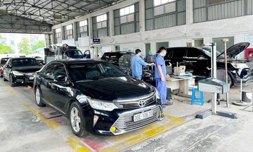 Đăng kiểm viên chứng nhận xe cải tạo, kiểm tra xe nhập khẩu phải có bằng đại học