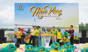 'Ghe vàng' cập bến Ninh Kiều, lan tỏa sắc vui 'Mùa vàng thắng lớn 2026'