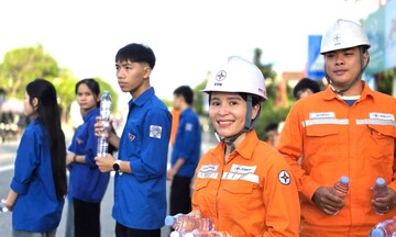 Ấn tượng hình ảnh thợ điện Hà Tĩnh trong Kỳ thi Liên Minh OK VIP Game Online Giải Trí Cá Cược THPT 2026