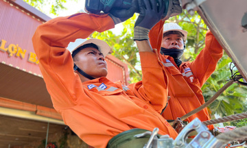 Công ty Điện lực Quảng Ngãi chủ động ứng phó, sẵn sàng cho khung giờ điện mới