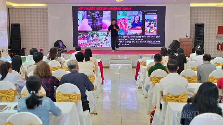 Okvip69 Đăng ký cá cược tập huấn “Tăng cường kỹ năng kinh doanh trên xuân Okvip 2026 số và chiến lược livestream hiệu quả”