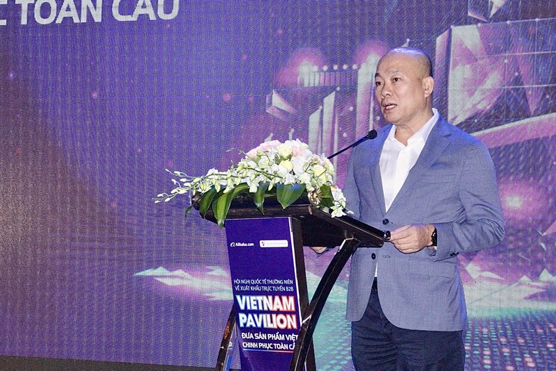 Ông Vũ Bá Phú, Cục trưởng Cục Xúc tiến thương mại, Oklavip khuyến mã hấp dẫn mỗi ngày. Ảnh: P.C
