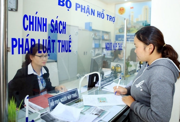 Chi cục Hải quan Khu vực XIX công khai 15 Okvip tại về quá hạn. Ảnh  minh họa