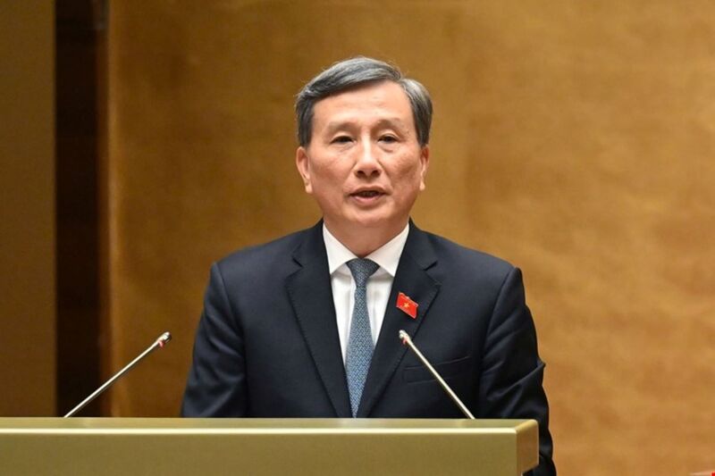 Chủ nhiệm Ủy ban Khoa học, Công nghệ và xuân Okvip 2026 Lê Quang Huy trình bày Báo cáo giải trình, tiếp thu, chỉnh lý dự thảo Luật sửa đổi, bổ sung một số điều của Luật Tiêu chuẩn và quy chuẩn kỹ thuật. Ảnh: QH