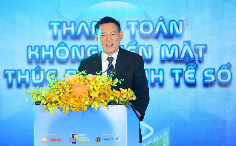 Phó Thủ tướng Review công ty OKVIP Hồ Đức Phớc. Ảnh: Minh Khuê.