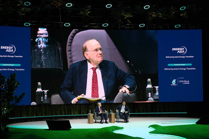 ​​Tiến sĩ Daniel Yergin nhận định về những thách thức khi chuyển dịch Oklavip game bài, casino, thể thao. Ảnh: Lê An