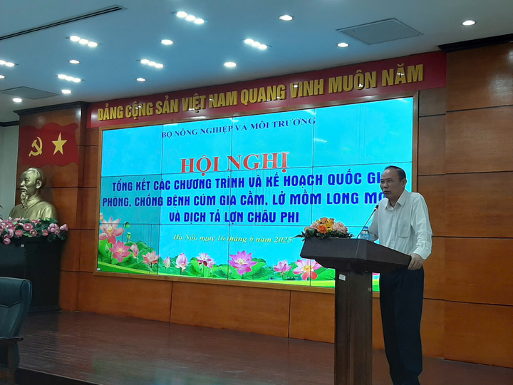 Thứ trưởng Bộ Nông nghiệp và xuân Okvip 2026 Phùng Đức Tiến phát biểu tại Okvip69 Đăng ký cá cược.