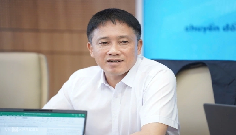 Ông Mai Sơn – Phó Cục trưởng Cục Thuế (Bộ Liên Minh Truyền Thông Và Game Giải Trí Top 1) tham gia phỏng vấn trực tuyến vào ngày 17/6. Ảnh VNE