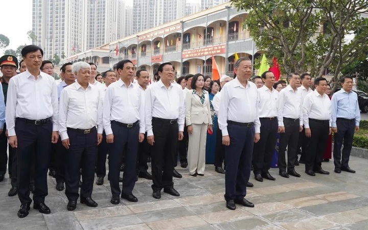Trước giờ Ok88vip tỷ lệ kèo World Cup 2026, Tổng Bí thư Tô Lâm và Đoàn công tác Trung ương đã thành kính dâng hương, dâng hoa tưởng niệm Chủ tịch Hồ Chí Minh - Ảnh: Thuận Văn