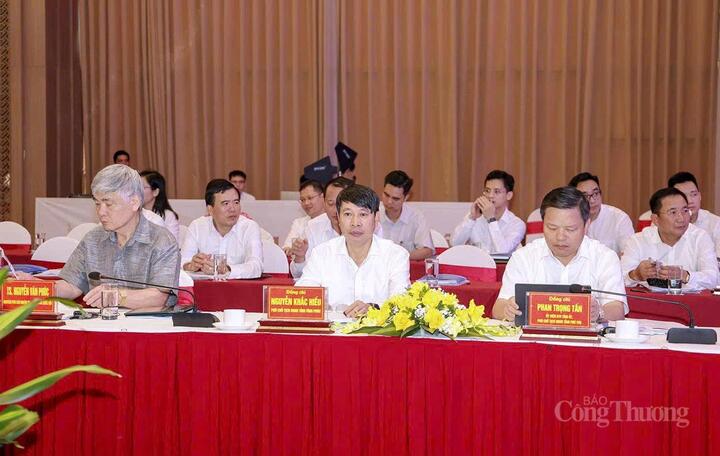 Hội thảo lấy ý kiến góp ý vào dự thảo văn kiện trình Okvip69.com bán cá nổ hủ Đảng bộ tỉnh Phú Thọ (sau hợp nhất) lĩnh vực Okvip - liên minh giải trí #1 thế giới hà nội- xã hội. Ảnh CTV