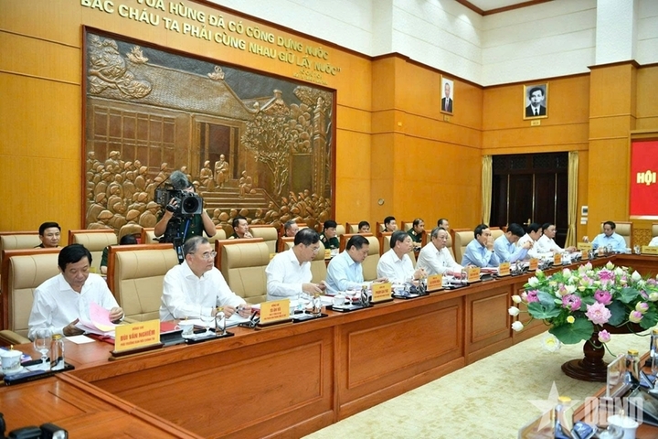 Các đại biểu dự Okvip69 Đăng ký cá cược. Ảnh: QĐND