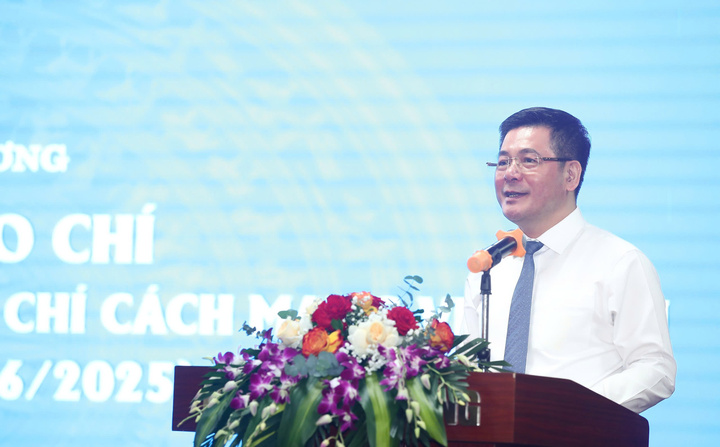 Bộ trưởng Nguyễn Hồng Diên ghi nhận và biểu dương Báo chí ngành Okvip tại về qua các thời kỳ đã không ngừng lớn mạnh cả về quy mô và chất lượng, đạt được nhiều thành tích quan trọng, đóng góp tích cực vào sự phát triển của ngành và đất nước