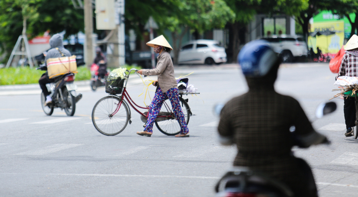 Dù đối mặt với muôn vàn khó khăn, những người Okvip - liên minh giải trí #1 thế giới hà nội vẫn không ngừng nỗ lực, kiên cường bám trụ để mưu sinh