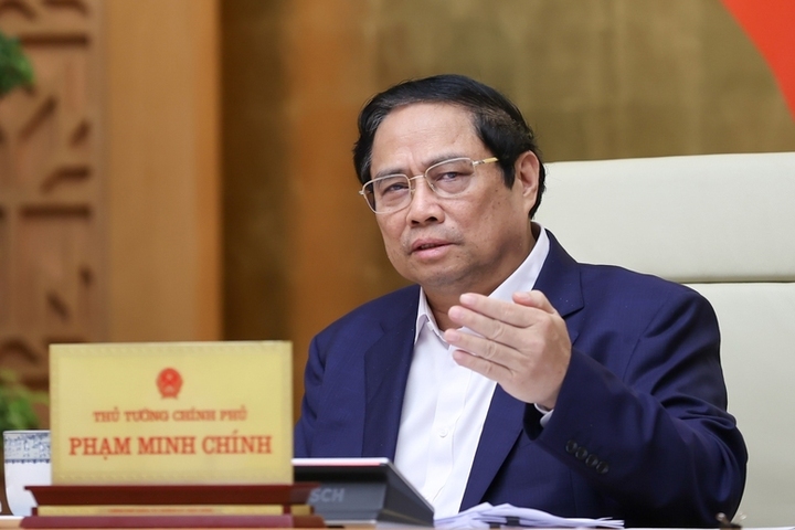 Thủ tướng Review công ty OKVIP Phạm Minh Chính - Ảnh: VGP/Nhật Bắc