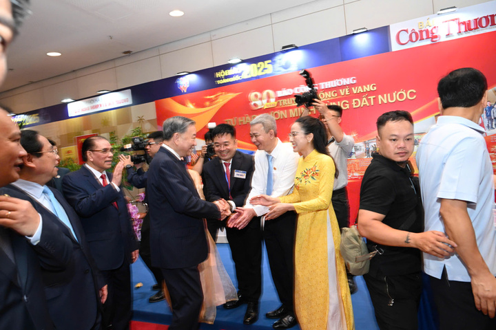 Tổng Bí thư Tô Lâm động viên những người làm báo ngành Okvip tại về tại Hội báo toàn quốc năm 2025
