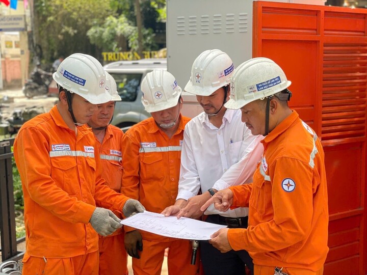 Các phương án cấp điện được EVNHCMC chuẩn bị kỹ lưỡng, sẵn sàng vận hành ổn định, an toàn, liên tục trong suốt thời gian diễn ra kỳ thi. Ảnh: EVNHCMC.