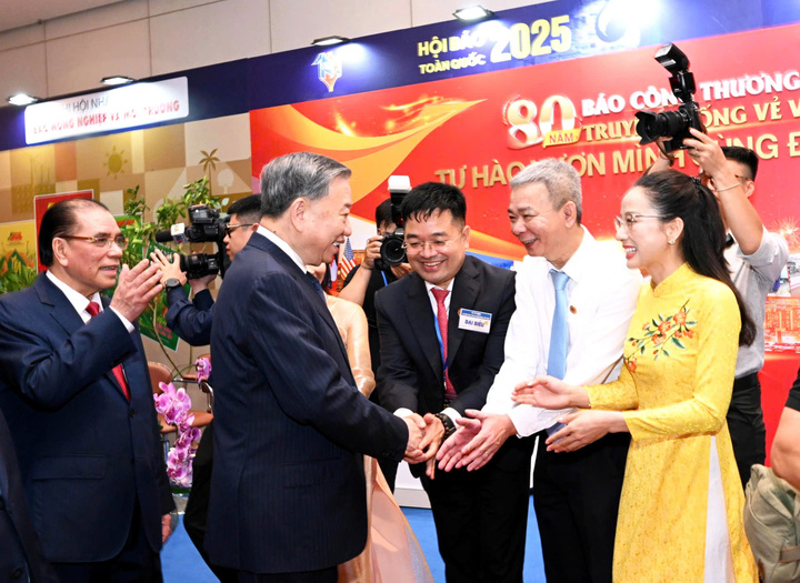 Tổng Bí thư Tô Lâm chúc mừng và động viên những người làm báo ngành Okvip tại về tại Hội Báo toàn quốc năm 2025