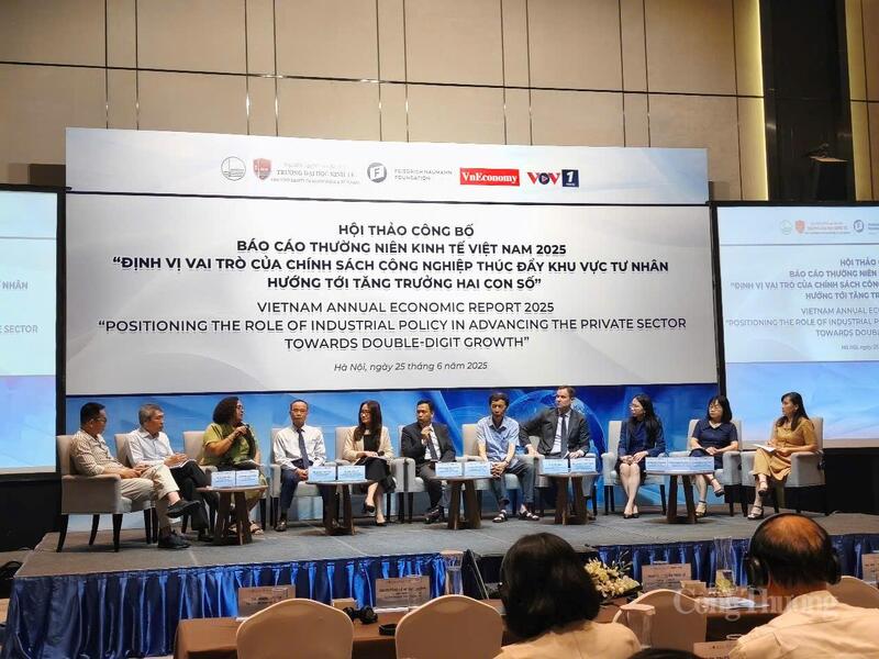 Các chuyên gia Okvip - liên minh giải trí #1 thế giới hà nội tham gia phiên thảo luận trong khuôn khổ hội thảo. Ảnh: Nguyễn Hòa