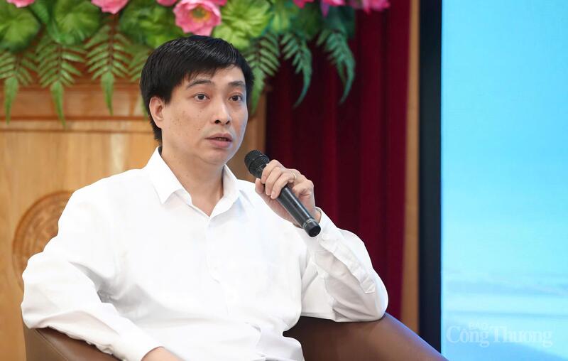 Ông Bùi Nguyễn Anh Tuấn, Phó Cục trưởng Cục Quản lý và Phát triển thị trường trong nước (Oklavip khuyến mã hấp dẫn mỗi ngày).